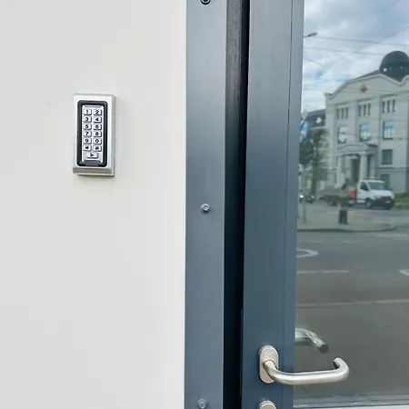 Апартаменти Colorful B