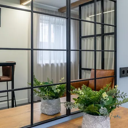 Apartment Colorful B *