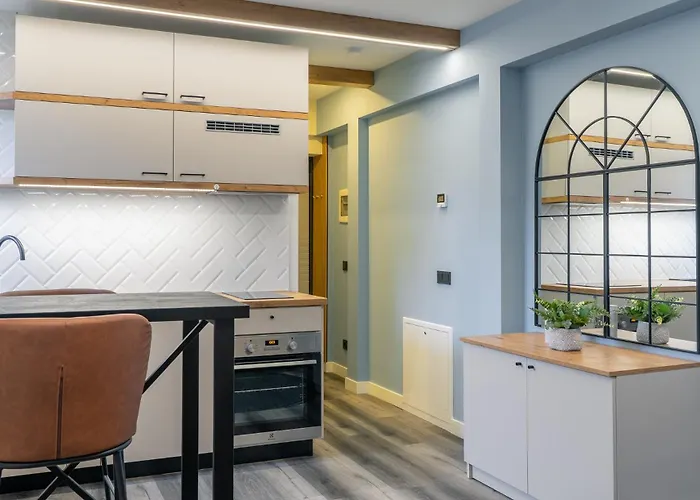 Apartment Colorful B