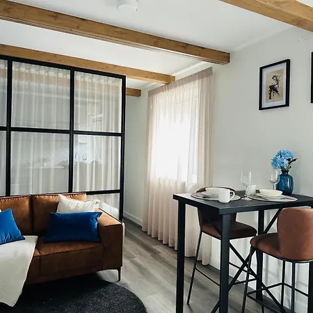 Colorful B Apartment *